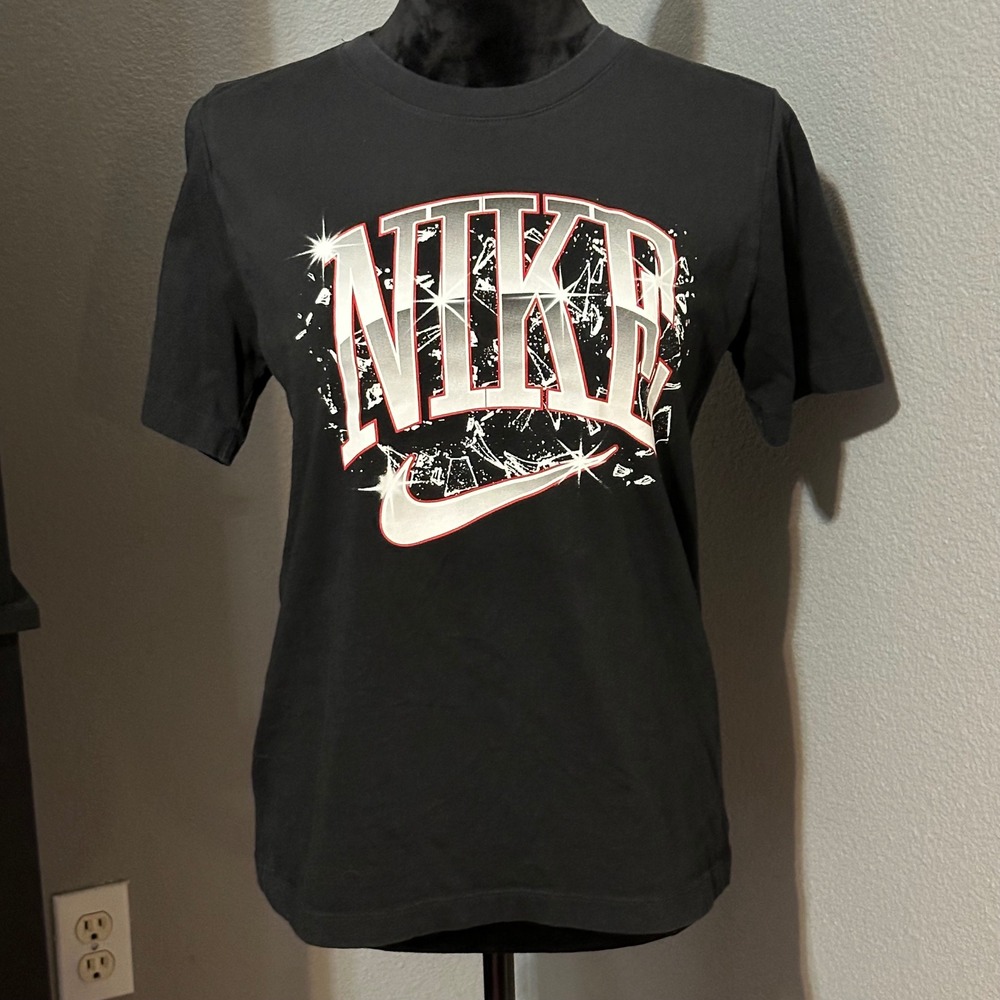 Nike The Nike Tee Black Graphic T Shirt Juniors XL Sporty Athleisure Logo Street